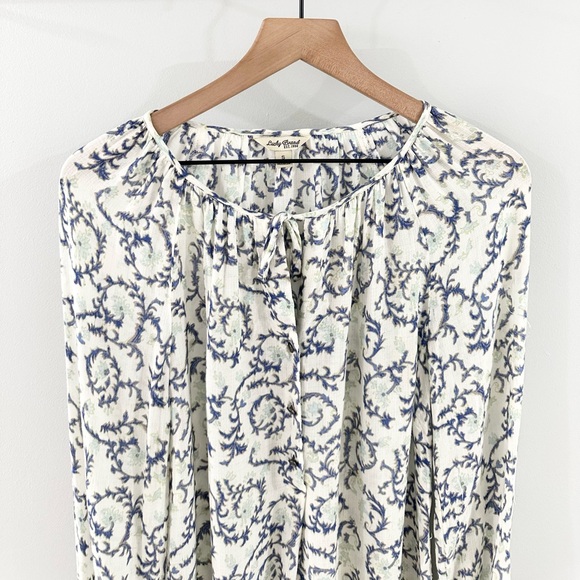 Lucky Brand Blouse Blue White Paisley Size Small - Picture 5 of 8
